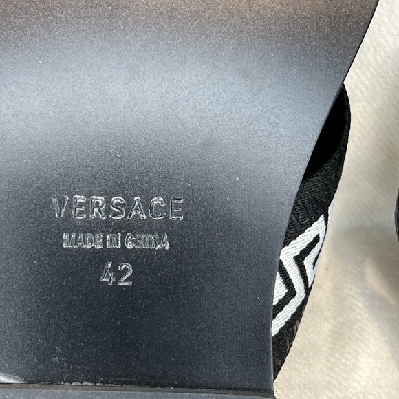 Versace sandals for man, size 42 - Picture 14 of 14